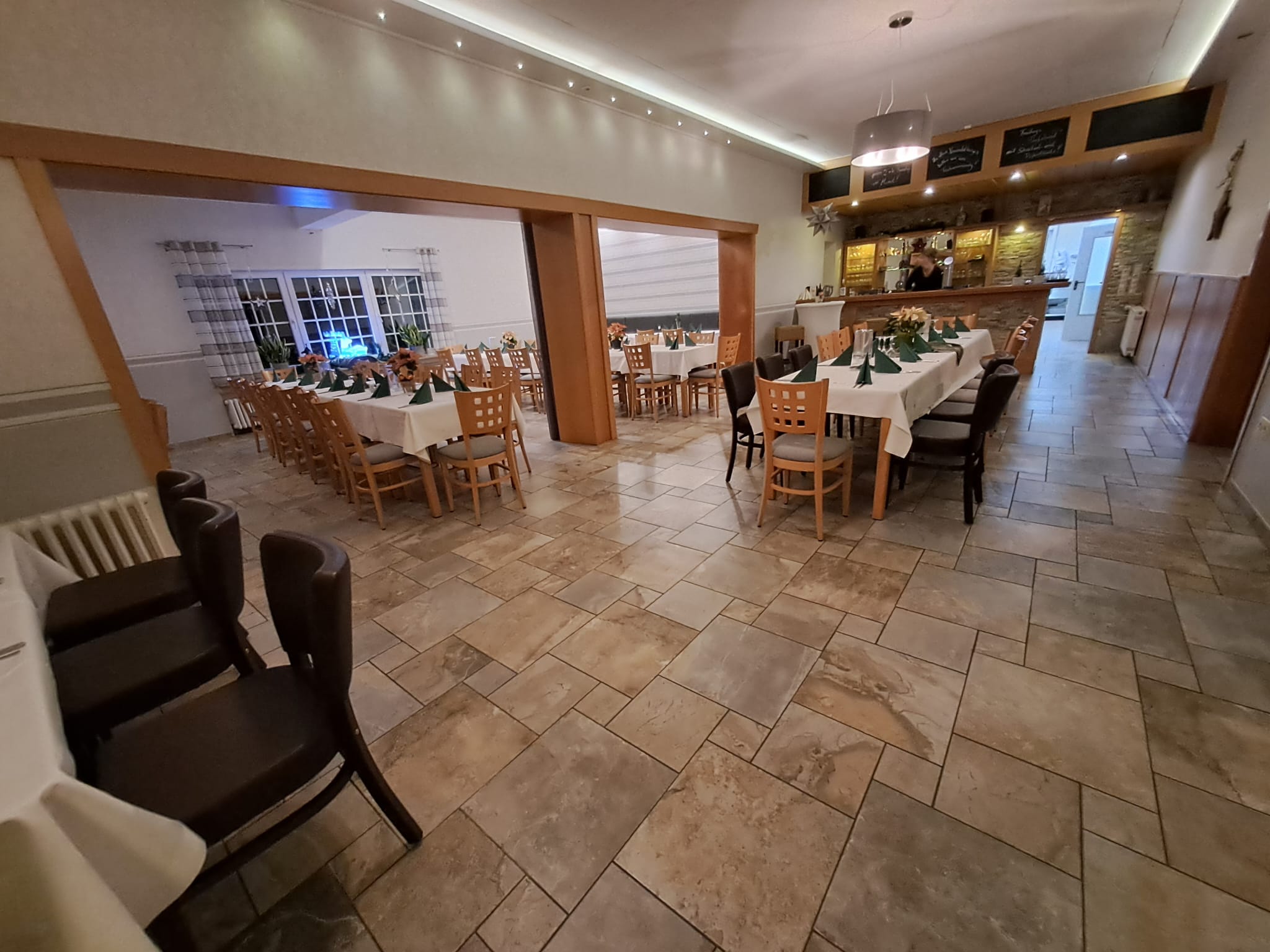 Großer Saal – Saal mit Theke